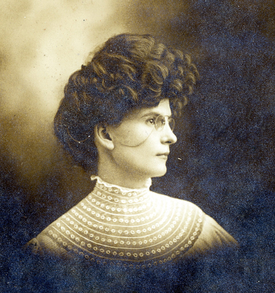 Esther Groom