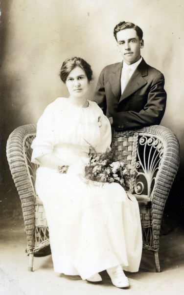 Flossi and Arthew Graham